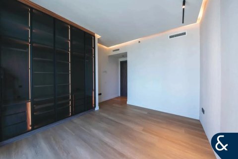 Apartment in The Views, Dubai 2 bedrooms, 128 sq.m. № 79282 - photo 13