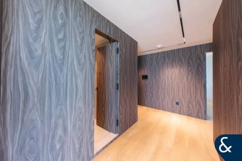 Apartment in The Views, Dubai 2 bedrooms, 128 sq.m. № 79282 - photo 8