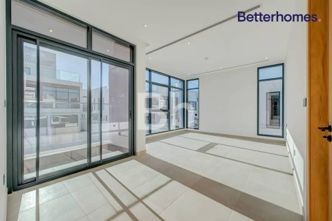 Villa en Jumeirah Golf Estates, Dubai, 4 dormitorios, 263 m², № 21940 - foto 6