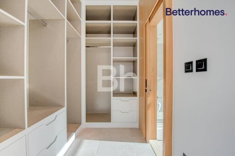 Villa en Jumeirah Golf Estates, Dubai, 4 dormitorios, 263 m², № 21940 - foto 14