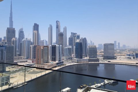Apartment in Business Bay, Dubai 1 bedroom, 65.3 sq.m. № 52395 - photo 1