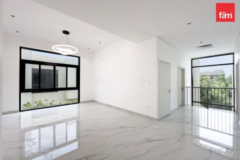Villa in Dubai 5 bedrooms, 479.9 sq.m. № 52396 - photo 5