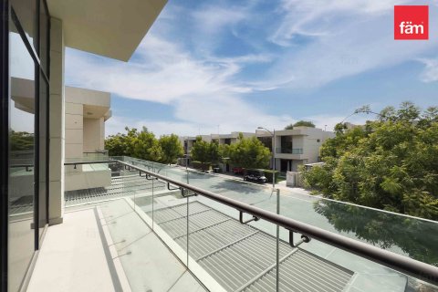 Villa in Dubai 5 bedrooms, 479.9 sq.m. № 52396 - photo 26