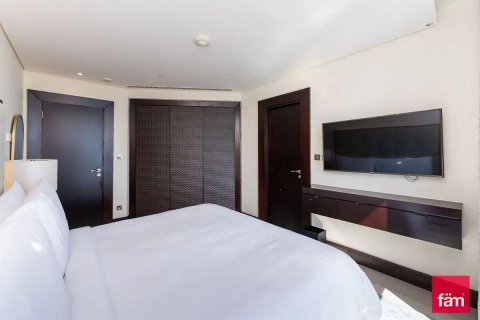 Купить квартиру в Даунтаун Дубай (Даунтаун Бурдж Дубай), Дубай: 2 спальни, 171.7м², № 9472 - фото 16