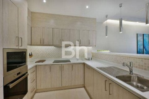 Hotel Apartment in Palm Jumeirah, Dubai 1 bedroom, 60 sq.m. № 24820 - photo 12