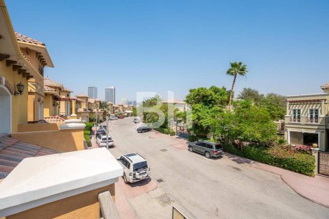 تاون هاوس في Dubai Sports City, دبي 3 غرف نوم, 242 م² رقم 24823 - صورة 6