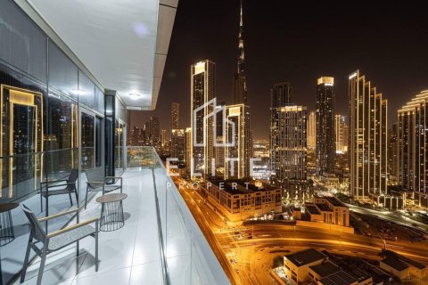 Apartamento en Paramount Tower Hotel & Residences, Business Bay, Dubai, 2 dormitorios, 127 m², № 134954