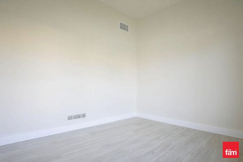 Villa en Dubai, 3 dormitorios, 488.2 m², № 50758 - foto 10