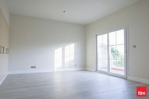 Villa en Dubai, 3 dormitorios, 488.2 m², № 50758 - foto 4