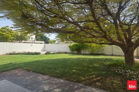 Villa en Dubai, 3 dormitorios, 488.2 m², № 50758 - foto 22