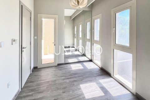 Adosado en Al Andalus, Jumeirah Golf Estates, Dubai, 2 dormitorios, 152 m², № 46369 - foto 11