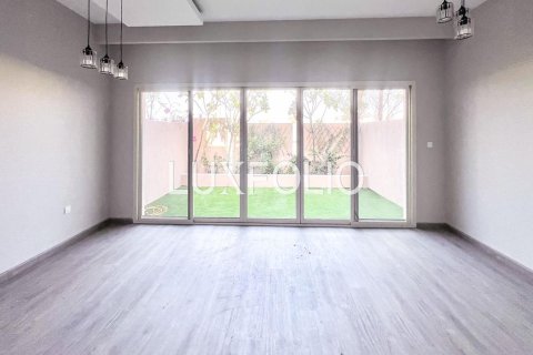 Adosado en Al Andalus, Jumeirah Golf Estates, Dubai, 2 dormitorios, 152 m², № 46369 - foto 5