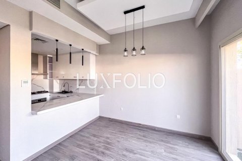 Adosado en Al Andalus, Jumeirah Golf Estates, Dubai, 2 dormitorios, 152 m², № 46369 - foto 4