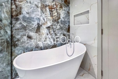 Adosado en Al Andalus, Jumeirah Golf Estates, Dubai, 2 dormitorios, 152 m², № 46369 - foto 8