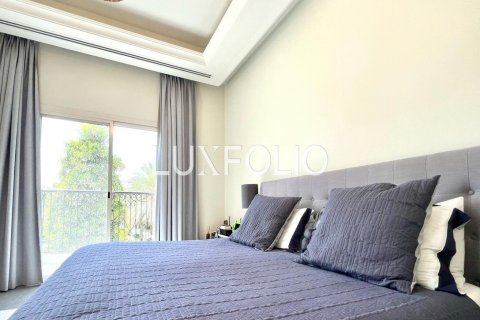 Adosado en Jumeirah Golf Estates, Dubai, 3 dormitorios, 265 m², № 46368 - foto 8