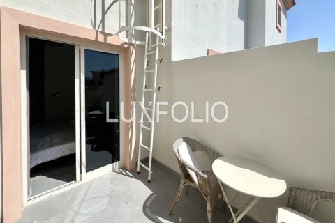 Adosado en Jumeirah Golf Estates, Dubai, 3 dormitorios, 265 m², № 46368 - foto 14