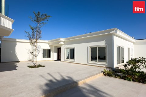 Villa in Al Wasl, Dubai 7 bedrooms, 1393.5 sq.m. № 10043 - photo 16