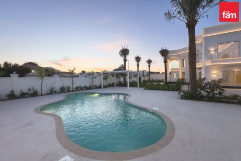 Villa in Al Wasl, Dubai 7 bedrooms, 1393.5 sq.m. № 10043 - photo 23