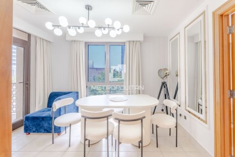 Купить квартиру в Yansoon, Old Town, Дубай: 2 спальни, 141м², № 72857 - фото 4