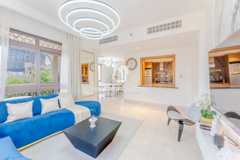 Купить квартиру в Yansoon, Old Town, Дубай: 2 спальни, 141м², № 72857 - фото 1