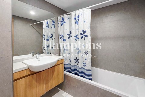 Adosado en Dubai Land, Dubai, 3 dormitorios, 160.90799600 m², № 96094 - foto 8