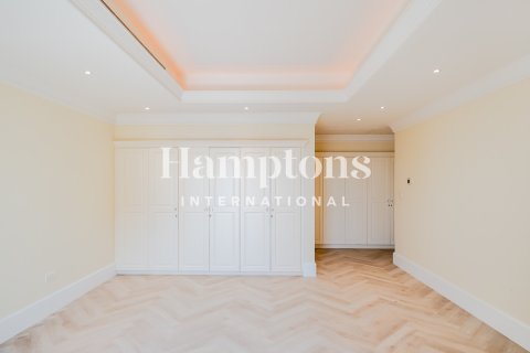 Duplex in Jumeirah Beach Residence, Dubai 5 bedrooms, 585.91971137 sq.m. № 72111 - photo 22