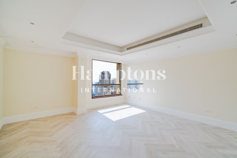 Duplex in Jumeirah Beach Residence, Dubai 5 bedrooms, 585.91971137 sq.m. № 72111 - photo 14