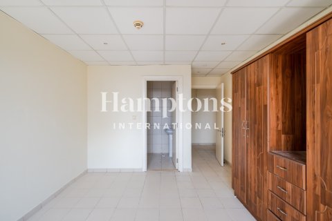 Duplex in Jumeirah Beach Residence, Dubai 5 bedrooms, 585.91971137 sq.m. № 72111 - photo 16