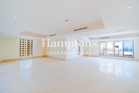 Duplex in Jumeirah Beach Residence, Dubai 5 bedrooms, 585.91971137 sq.m. № 72111 - photo 8
