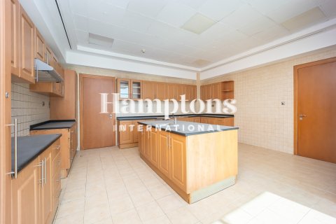 Apartment in Jumeirah Lake Towers, Dubai 5 bedrooms, 514.68262000 sq.m. № 72108 - photo 21