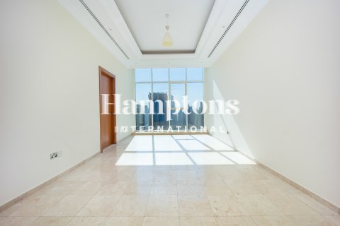 Apartment in Jumeirah Lake Towers, Dubai 5 bedrooms, 514.68262000 sq.m. № 72108 - photo 22