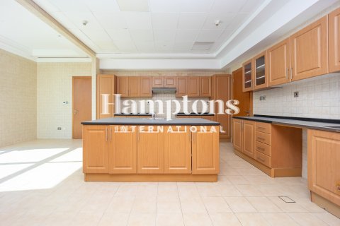 Apartment in Jumeirah Lake Towers, Dubai 5 bedrooms, 514.68262000 sq.m. № 72108 - photo 23