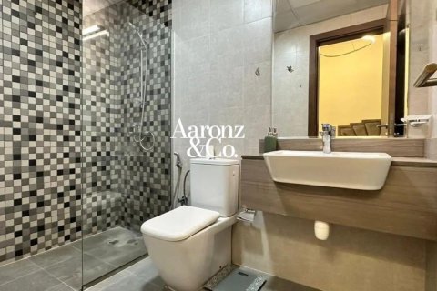 Apartment in Al Furjan, Dubai 2 bedrooms, 93 sq.m. № 111535 - photo 3