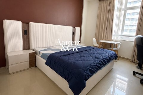 Apartment in Sobha Daffodil, Jumeirah Village Circle, Dubai 2 bedrooms, 122 sq.m. № 111537 - photo 10
