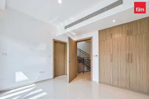 Townhouse in Dubai 4 bedrooms, 112.2 sq.m. № 112152 - photo 7