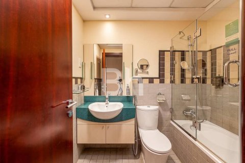 Снять в аренду апартаменты в отеле в Sheikh Zayed Road, Дубай: 2 спальни, 98м², № 21142 - фото 11