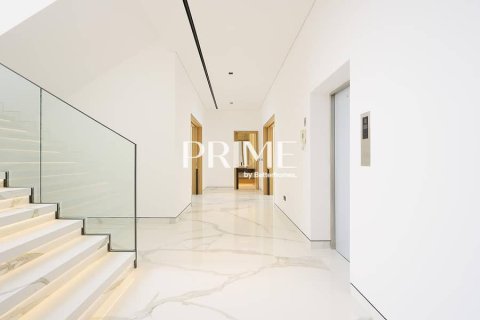 Villa in Al Mizhar, Dubai 6 bedrooms, 1858 sq.m. № 21144 - photo 11