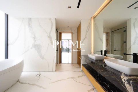 Villa in Al Mizhar, Dubai 6 bedrooms, 1858 sq.m. № 21144 - photo 25