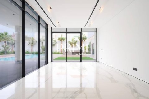 Villa in Al Mizhar, Dubai 6 bedrooms, 1858 sq.m. № 21144 - photo 4