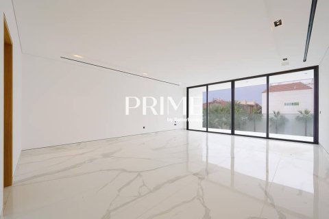 Villa in Al Mizhar, Dubai 6 bedrooms, 1858 sq.m. № 21144 - photo 22