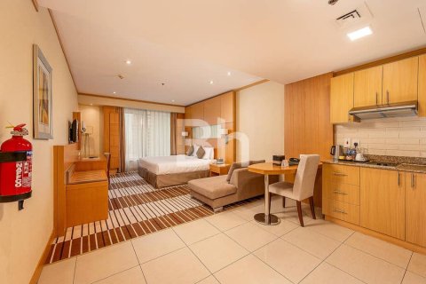 Снять в аренду апартаменты в отеле в Sheikh Zayed Road, Дубай: 42м², № 21143 - фото 1
