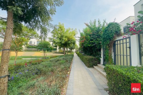 Villa in Dubai Hills Estate, Dubai 3 bedrooms, 194.5 sq.m. № 77011 - photo 22