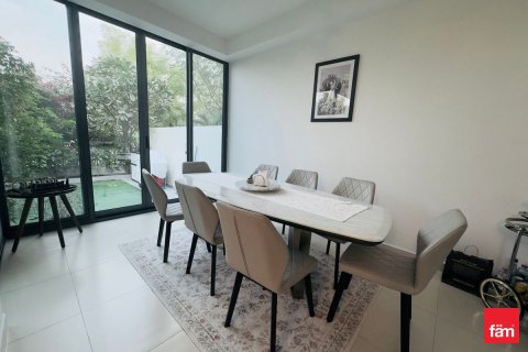 Villa in Dubai Hills Estate, Dubai 3 bedrooms, 194.5 sq.m. № 77011 - photo 4