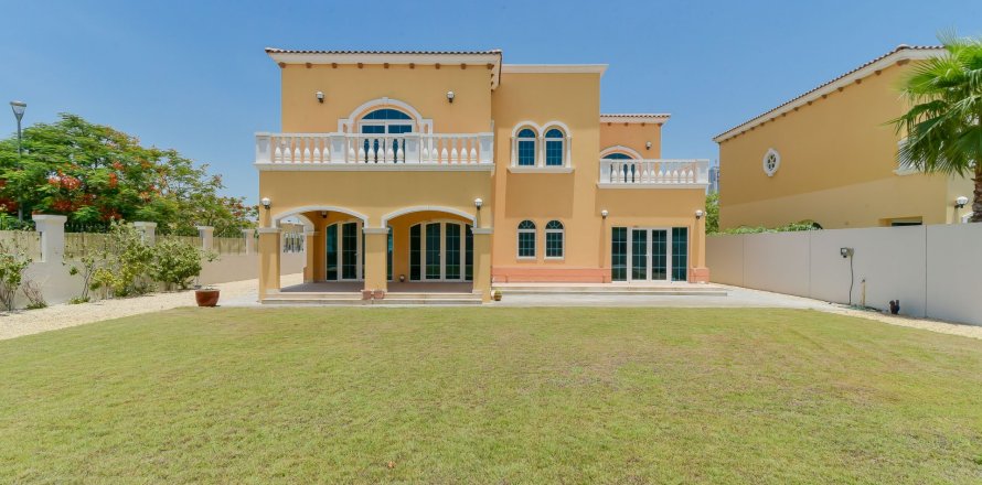Villa en Jumeirah Islands, Dubai, 5 dormitorios, 800 m², № 100355