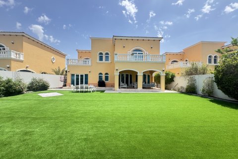 Villa à Jumeirah Islands, Dubai, 5 chambres, 800 m², № 100355