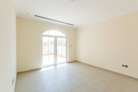 Villa en Jumeirah Islands, Dubai, 5 dormitorios, 800 m², № 100355 - foto 15