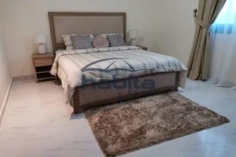 Apartamento en Jumeirah Village Circle, Dubai, 2 dormitorios, 104.8 m², № 7641 - foto 2