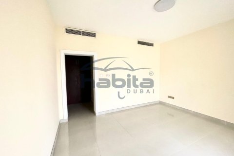 Villa à Jumeirah, Dubai, 5 chambres, 371.1 m², № 7686 - photo 30