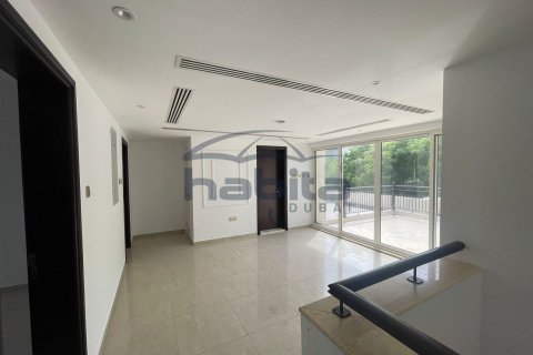 Villa à Jumeirah, Dubai, 5 chambres, 371.1 m², № 7686 - photo 15