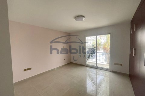 Villa à Jumeirah, Dubai, 5 chambres, 371.1 m², № 7686 - photo 28